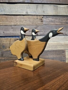 Vintage 85 Country Charm Wooden Geese Goose Family Trio Figurine Cottagecore